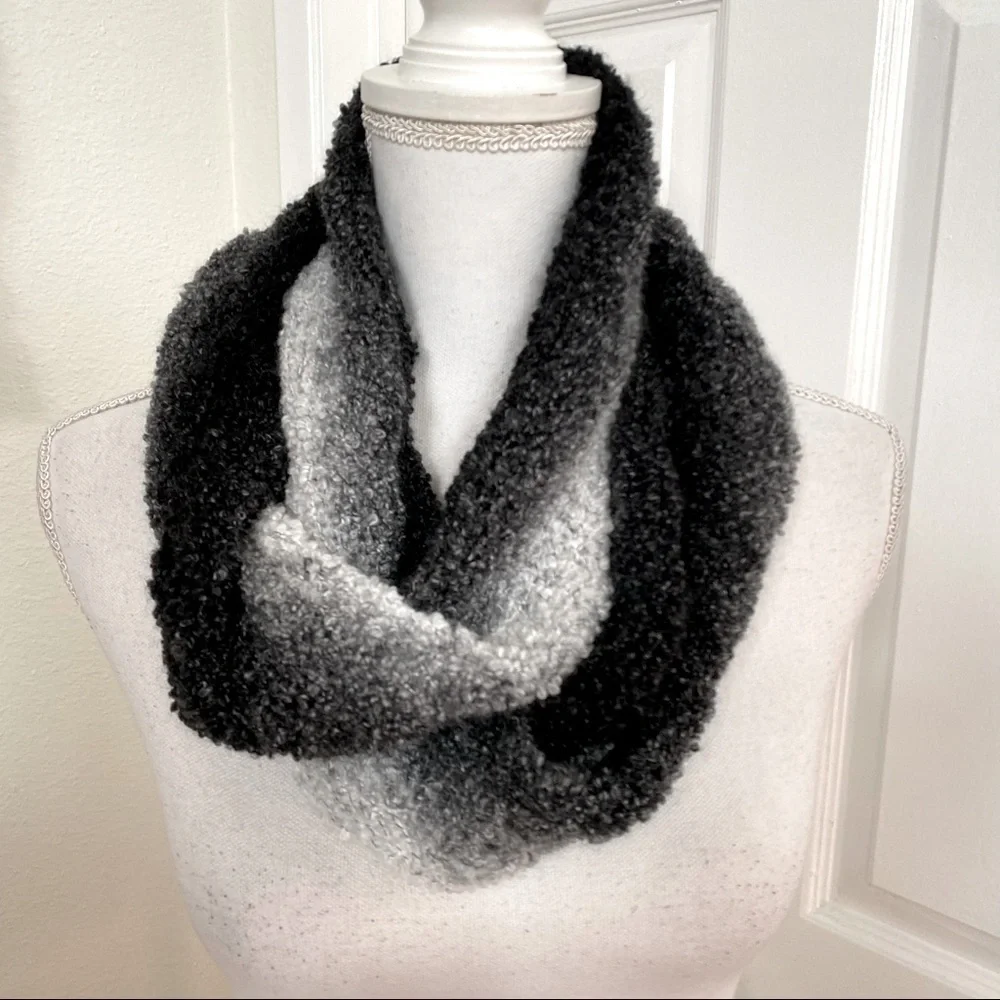 Handmade Boulce Style Knit Infinity Scarf Black Grey Ombré 60” x 9”